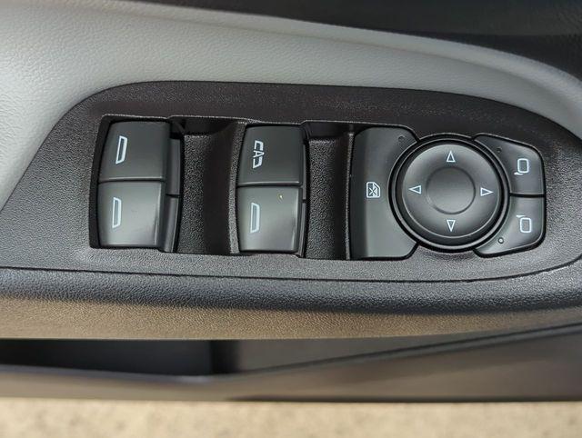 used 2022 Chevrolet Equinox car, priced at $19,295