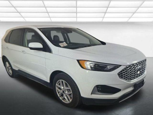 used 2024 Ford Edge car, priced at $25,350
