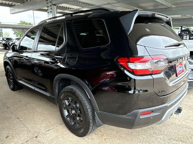 used 2025 Honda Pilot car, priced at $47,995