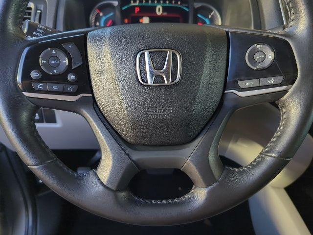 used 2022 Honda Pilot car, priced at $27,495