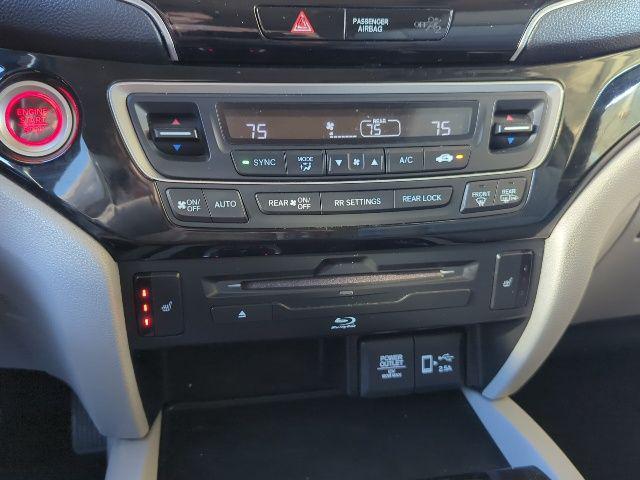 used 2022 Honda Pilot car, priced at $27,495