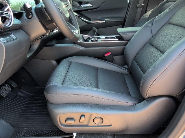 new 2026 Chevrolet Equinox car, priced at $26,965