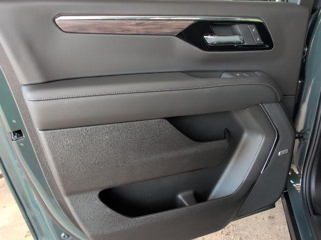 new 2026 Chevrolet Suburban car, priced at $80,505