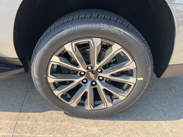 new 2025 Chevrolet Suburban car, priced at $79,220