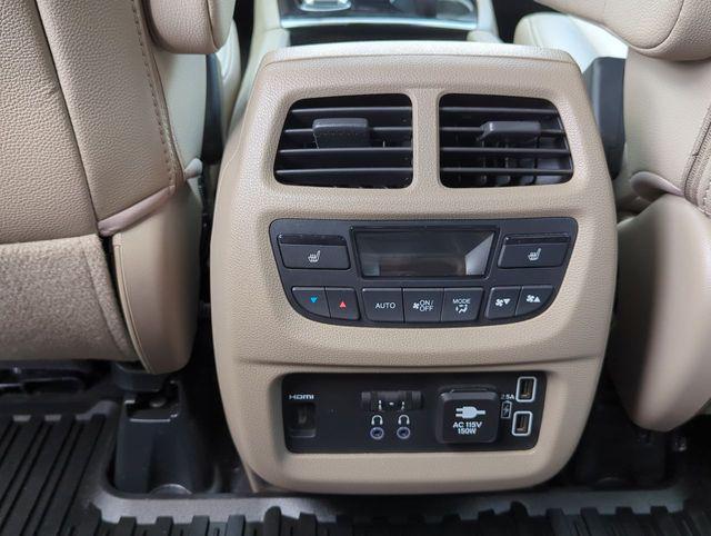 used 2022 Honda Pilot car, priced at $32,995