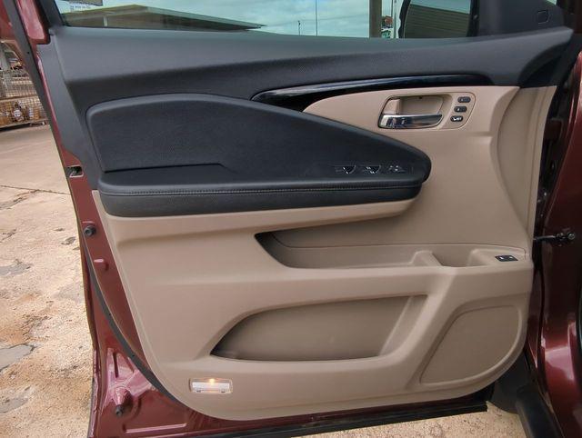 used 2022 Honda Pilot car, priced at $32,995
