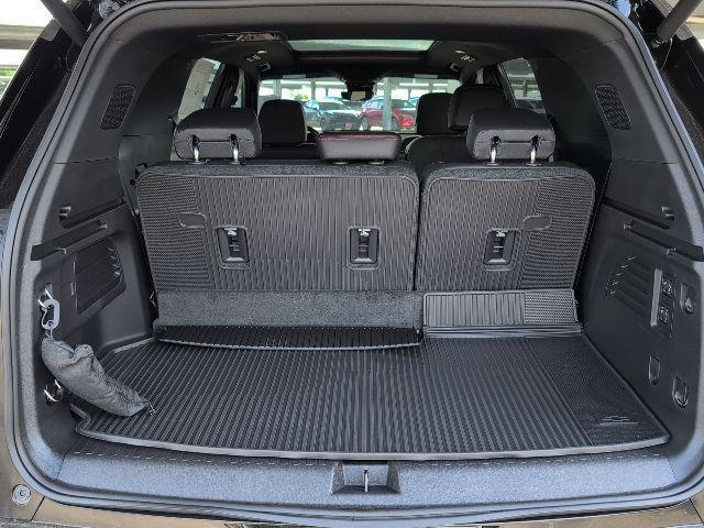 new 2026 Chevrolet Traverse car, priced at $57,536