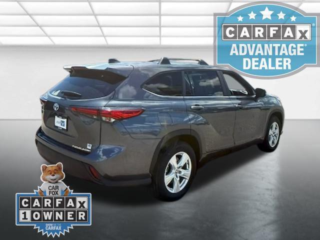 used 2023 Toyota Highlander car, priced at $34,995
