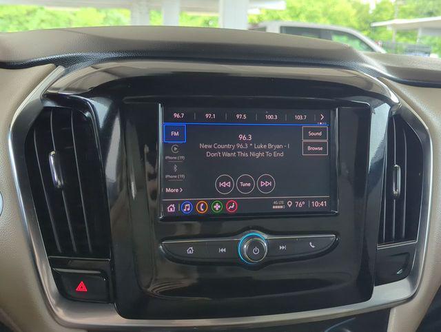 used 2024 Chevrolet Traverse car, priced at $34,995