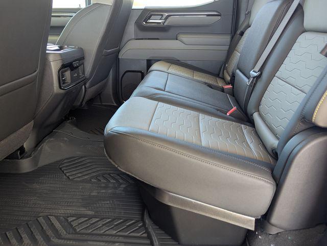 new 2025 Chevrolet Silverado 1500 car, priced at $71,560