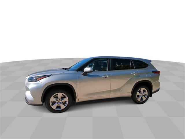 used 2023 Toyota Highlander car, priced at $38,998