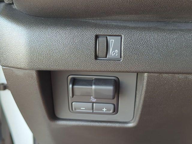 used 2023 Chevrolet Colorado car, priced at $30,995