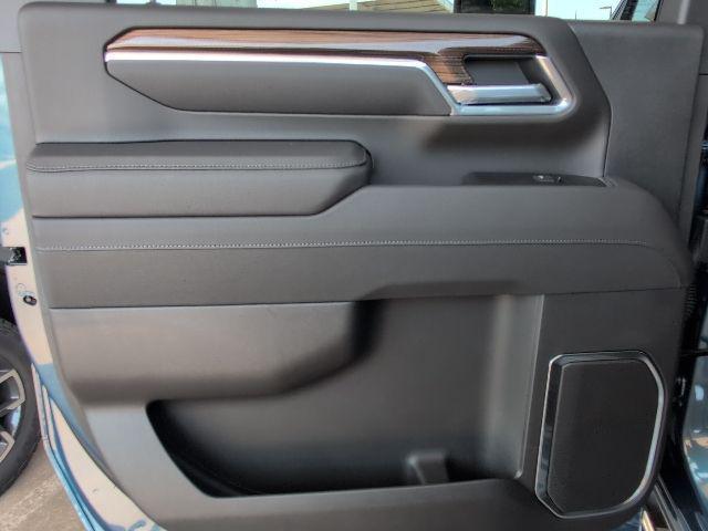 new 2025 Chevrolet Silverado 2500 car, priced at $69,005