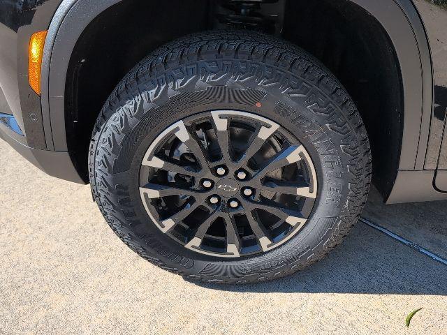 new 2026 Chevrolet Traverse car, priced at $1,736
