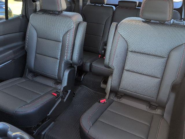 new 2026 Chevrolet Traverse car, priced at $1,736