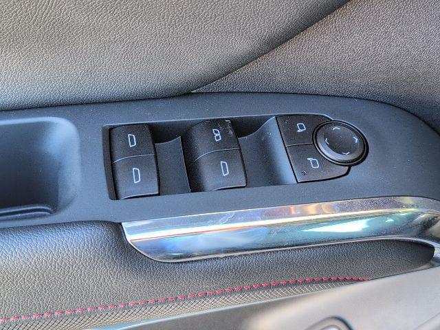 new 2026 Chevrolet Traverse car, priced at $1,736