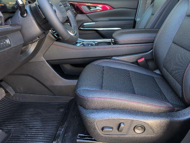 new 2026 Chevrolet Traverse car, priced at $1,736