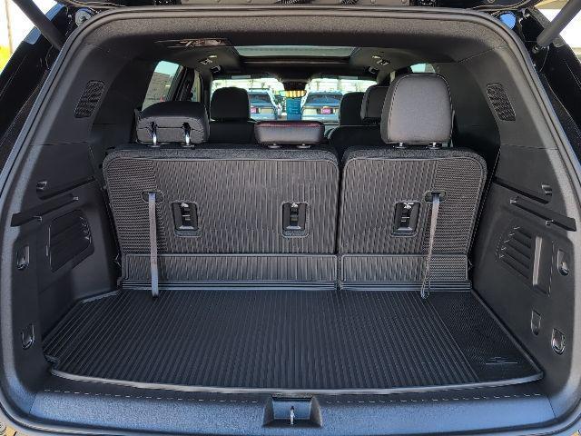 new 2026 Chevrolet Traverse car, priced at $1,736