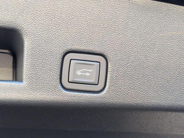 new 2026 Chevrolet Traverse car, priced at $1,736