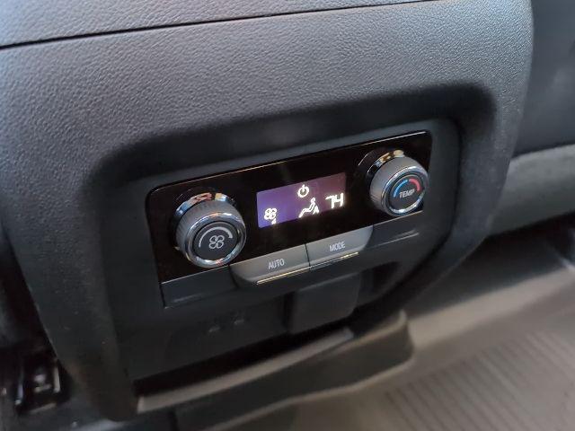 new 2026 Chevrolet Traverse car, priced at $1,736