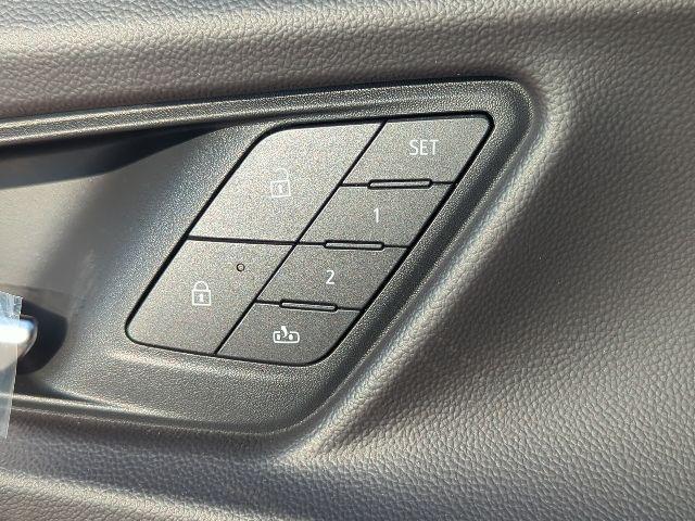 new 2026 Chevrolet Equinox car, priced at $33,705