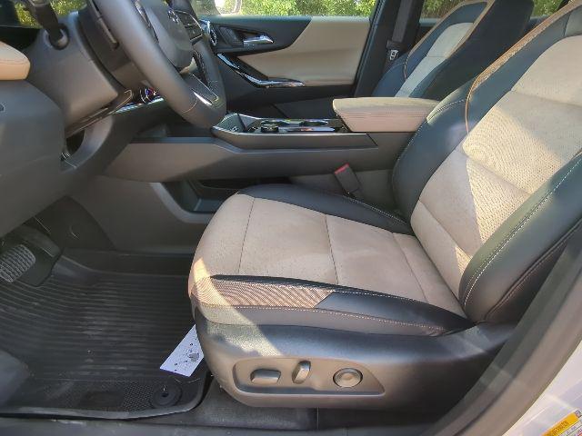 new 2026 Chevrolet Equinox car, priced at $33,705