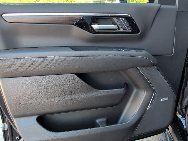 new 2026 Chevrolet Suburban car, priced at $85,005