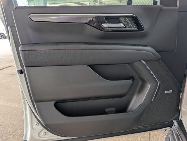 new 2025 Chevrolet Suburban car, priced at $75,210
