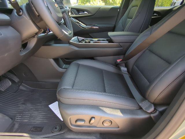 new 2026 Chevrolet Equinox car, priced at $26,965