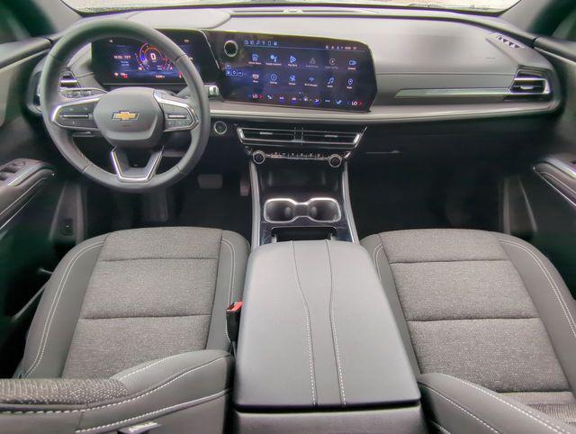 used 2024 Chevrolet Traverse car, priced at $39,995