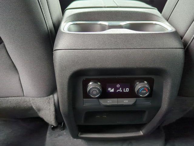 used 2024 Chevrolet Traverse car, priced at $39,995