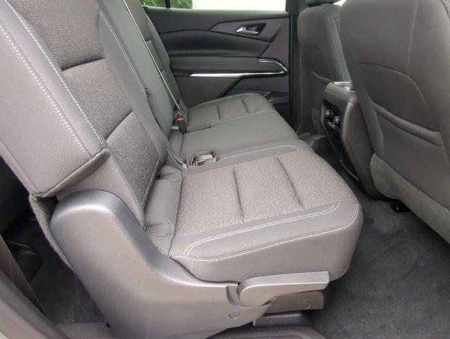 used 2024 Chevrolet Traverse car, priced at $39,995