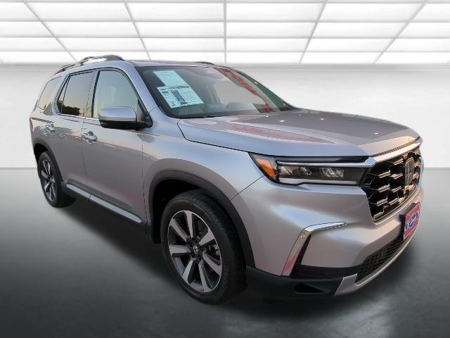 used 2025 Honda Pilot car, priced at $44,795