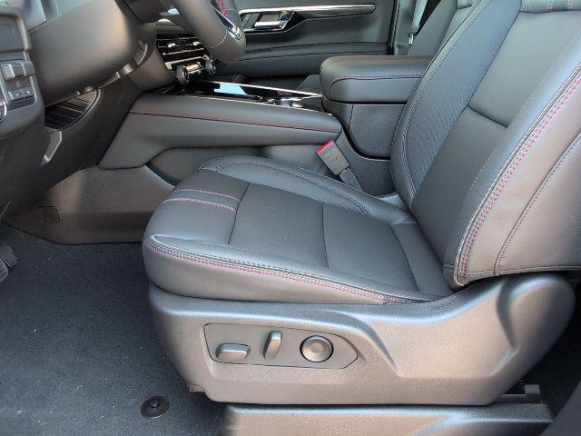 new 2025 Chevrolet Tahoe car, priced at $81,910