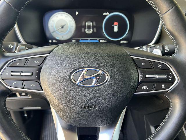 used 2022 Hyundai Santa Fe car, priced at $28,995