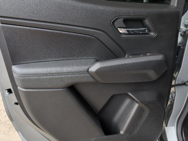 new 2025 Chevrolet Colorado car, priced at $38,915