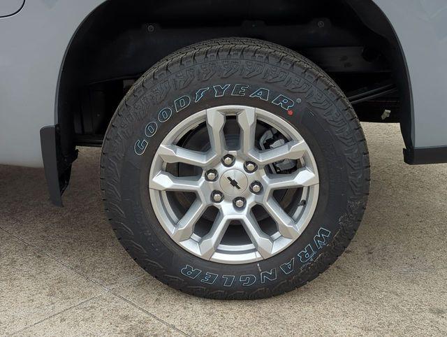 new 2025 Chevrolet Silverado 1500 car, priced at $47,145