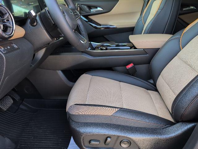 new 2026 Chevrolet Equinox car, priced at $32,205