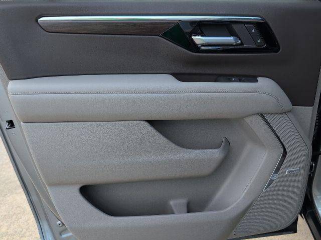 new 2026 Chevrolet Suburban car, priced at $80,110