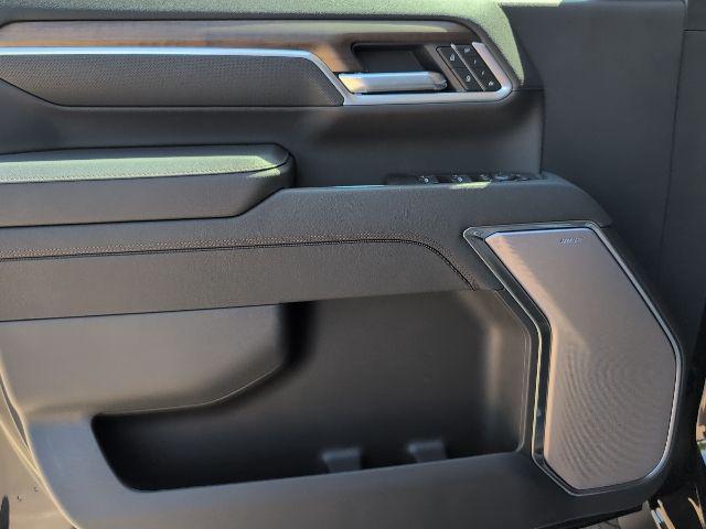 new 2025 Chevrolet Silverado 2500 car, priced at $81,200