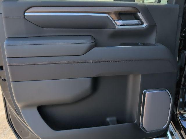 new 2025 Chevrolet Silverado 2500 car, priced at $81,200