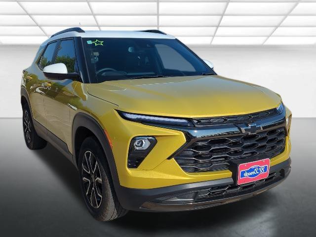 new 2025 Chevrolet TrailBlazer car, priced at $32,635