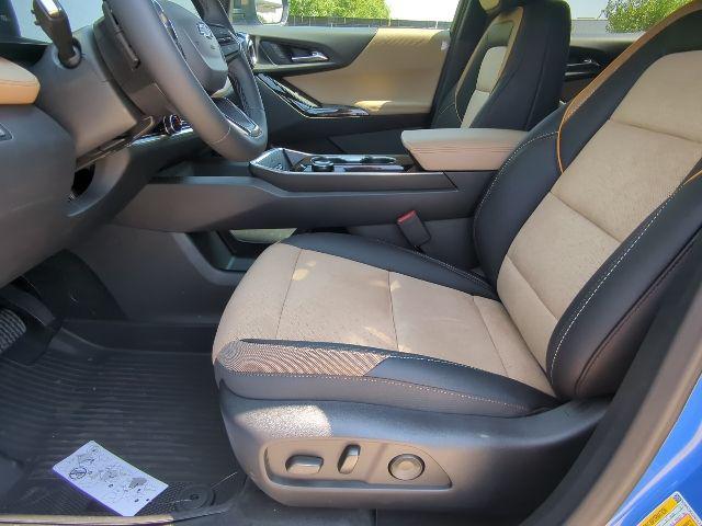 new 2026 Chevrolet Equinox car, priced at $30,765