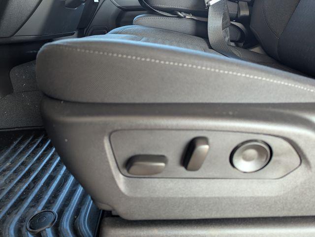 new 2025 Chevrolet Silverado 1500 car, priced at $33,745