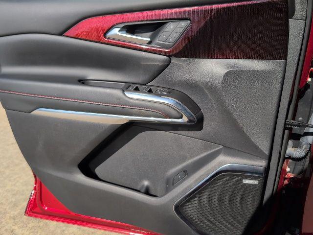 used 2024 Chevrolet Traverse car, priced at $48,995