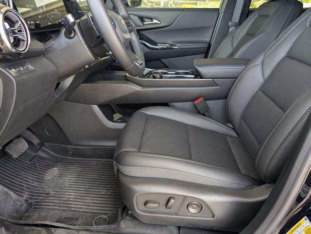 new 2026 Chevrolet Equinox car, priced at $28,435