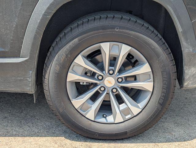 new 2026 Chevrolet Equinox car, priced at $28,435