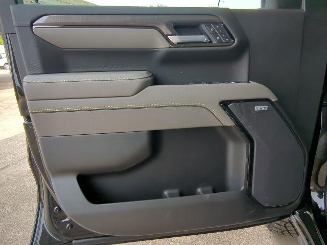 new 2025 Chevrolet Silverado 1500 car, priced at $72,160