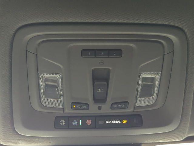 used 2022 Chevrolet Silverado 1500 car, priced at $43,995