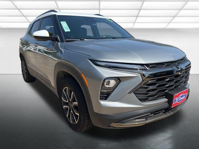 new 2025 Chevrolet TrailBlazer car, priced at $30,745